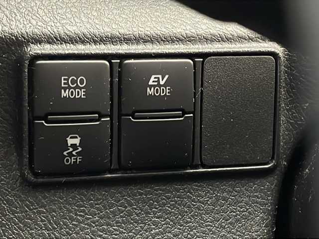 トヨタ シエンタ ハイブリッド G クエロ 茨城県 2020(令2)年 3.6万km ホワイトパールクリスタルシャイン 純正9インチナビ/・FM/AM/DISC/TV/SD/Bluetooth/・バックカメラ/前後ドライブレコーダー/クルーズコントロール/両側パワースライド/ハンドルヒーター/シートヒーター（D+N席）/前後コーナーセンサー/純正フロアマット/社外アルミホイール/ハーフレザーシート/横滑り防止機能/レーンキープアシスト/衝突被害軽減ブレーキ/フロントフォグライト/ドアバイザー/スタートエンジンボタン/LEDヘッドライト