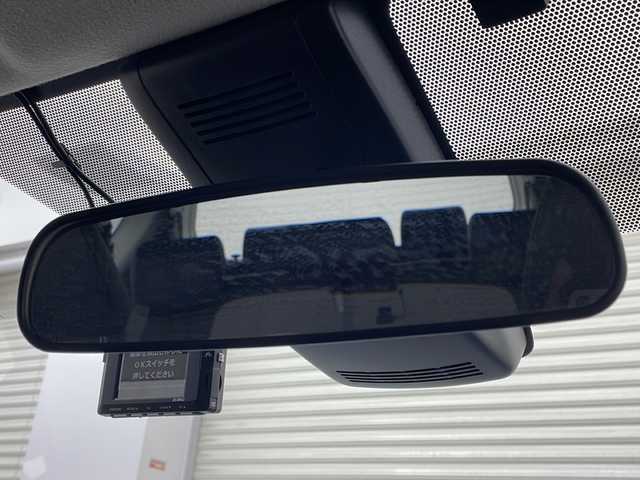 トヨタ シエンタ ハイブリッド G クエロ 茨城県 2020(令2)年 3.6万km ホワイトパールクリスタルシャイン 純正9インチナビ/・FM/AM/DISC/TV/SD/Bluetooth/・バックカメラ/前後ドライブレコーダー/クルーズコントロール/両側パワースライド/ハンドルヒーター/シートヒーター（D+N席）/前後コーナーセンサー/純正フロアマット/社外アルミホイール/ハーフレザーシート/横滑り防止機能/レーンキープアシスト/衝突被害軽減ブレーキ/フロントフォグライト/ドアバイザー/スタートエンジンボタン/LEDヘッドライト