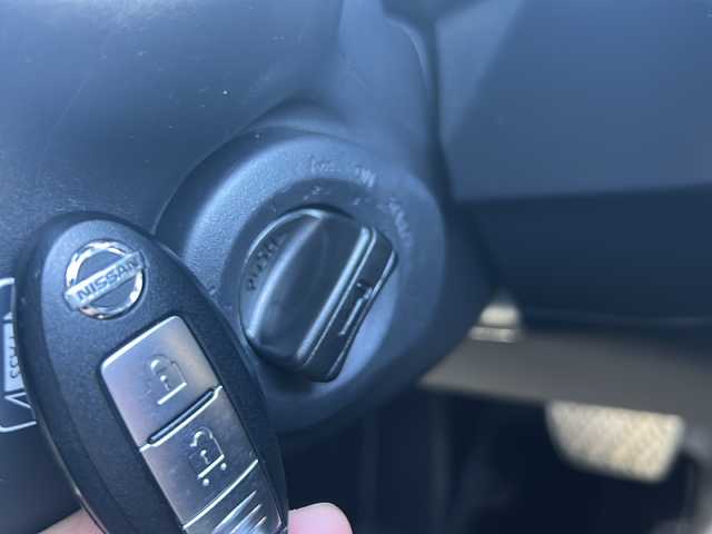 日産 エクストレイル 20Xtt 千葉県 2013(平25)年 10.3万km 赤 社外HDDナビ【VIE-X08】/フルセグTV/DVD/CD//バックカメラ/シートヒーター前席/後席/ETC/キセノンライト/ドアバイザー/ダウンヒルアシスト/スマートキー