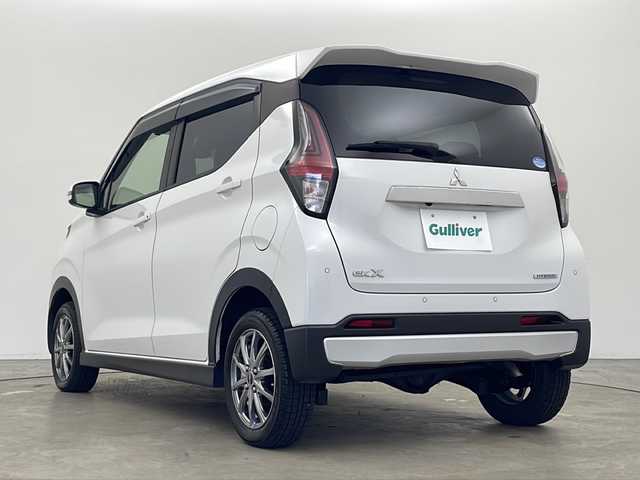 三菱 ｅＫクロス T 秋田県 2019(令1)年 3.2万km シルキーホワイト 4WD/社外メモリナビ　/フルセグTV/CD/DVD/Bluetooth/バックカメラ　/衝突被害軽減ブレーキ　/レーンキープアシスト　/クリアランスソナー　/横滑り防止装置/アイドリングストップ/前席シートヒーター/前方ドライブレコーダー　/ETC/純正エンジンスターター/LEDヘッドライト/フォグランプ/ステアリングリモコン/本革ステアリング/社外フロアマット/純正サイドバイザー/社外アルミホイール