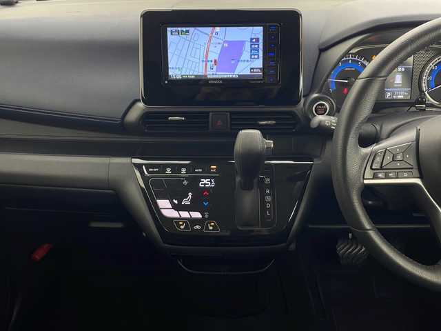 三菱 ｅＫクロス T 秋田県 2019(令1)年 3.2万km シルキーホワイト 4WD/社外メモリナビ　/フルセグTV/CD/DVD/Bluetooth/バックカメラ　/衝突被害軽減ブレーキ　/レーンキープアシスト　/クリアランスソナー　/横滑り防止装置/アイドリングストップ/前席シートヒーター/前方ドライブレコーダー　/ETC/純正エンジンスターター/LEDヘッドライト/フォグランプ/ステアリングリモコン/本革ステアリング/社外フロアマット/純正サイドバイザー/社外アルミホイール