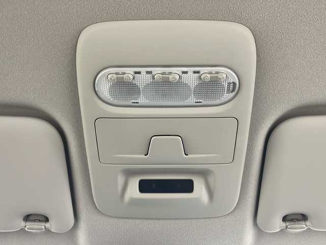 三菱 ｅＫクロス T 秋田県 2019(令1)年 3.2万km シルキーホワイト 4WD/社外メモリナビ　/フルセグTV/CD/DVD/Bluetooth/バックカメラ　/衝突被害軽減ブレーキ　/レーンキープアシスト　/クリアランスソナー　/横滑り防止装置/アイドリングストップ/前席シートヒーター/前方ドライブレコーダー　/ETC/純正エンジンスターター/LEDヘッドライト/フォグランプ/ステアリングリモコン/本革ステアリング/社外フロアマット/純正サイドバイザー/社外アルミホイール