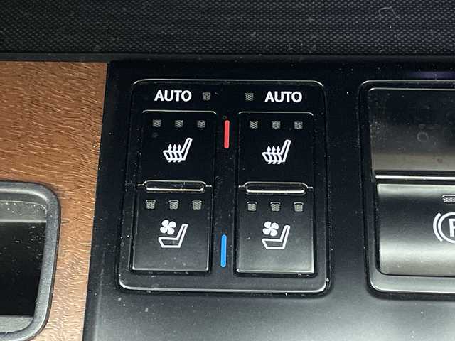 レクサス ＲＸ 450h バージョンL 群馬県 2020(令2)年 3.5万km グラファイトブラックガラスフレーク サンルーフ　純正１２．３型ナビ　全周囲カメラ　ＥＴＣ２．０　ドラレコ　レザーシート　シートヒーター／シートベンチレーション　BSM　ステアリングヒーター　衝突被害軽減ブレーキ　レーンアシスト　禁煙車