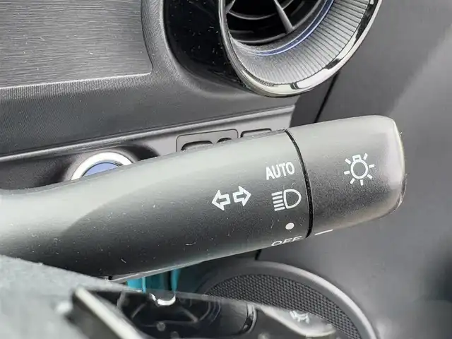 トヨタ アクア S 大分県 2019(令1)年 4.1万km クリアエメラルドパールクリスタルシャイン ・純正ナビ(CD/DVD/BT/SD)/・プリクラッシュセーフティ/・レーンキープアシスト/・コーナーセンサー/・前後ドライブレコーダー/・ETC/・ステアリングスイッチ/・オートハイビーム/・スマートキー/・プッシュスタートボタン/・スペアキー