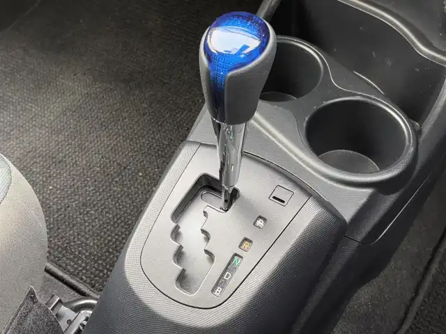 トヨタ アクア S 大分県 2019(令1)年 4.1万km クリアエメラルドパールクリスタルシャイン ・純正ナビ(CD/DVD/BT/SD)/・プリクラッシュセーフティ/・レーンキープアシスト/・コーナーセンサー/・前後ドライブレコーダー/・ETC/・ステアリングスイッチ/・オートハイビーム/・スマートキー/・プッシュスタートボタン/・スペアキー