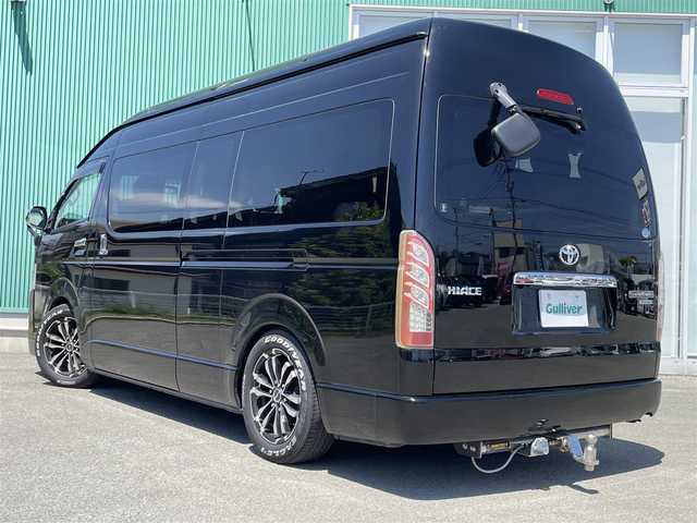 トヨタ ハイエース グランドキャビン 福岡県 2019(平31)年 1.5万km ブラック ・4列シート/・パワーステアリング/・パワーウインドウ/・スマートキー/・WAC/・ブルートゥース/・純正後席用モニター/・CDチェンジャー/・純正ETC2.0/・ウォークスルー/・純正フロアマット/・片側パワースライドドア/・ABS/・横滑り防止装置/・盗難防止装置/・オートライト