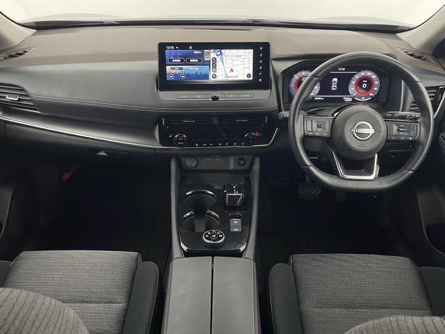 日産 エクストレイル X e－4ORCE 新潟県 2022(令4)年 2.9万km ダイヤモンドブラック 4WD/プロパイロット/純正ナビ/　　フルセグ/BT/AppleCarPlay/AndroidAuto/アラウンドビューモニター/レーダークルーズコントロール/LEDオートライト/オートマチックハイビーム/パワーシート/全席シートヒーター/純正18インチアルミホイール/ステリングスイッチ/インテリジェントルームミラー/ブラインドスポットモニター/ステリングヒーター/USBポート/TypeC充電/スマートキー/ビルトインETC2.0