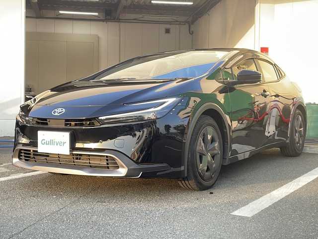 トヨタ プリウス U 京都府 2023(令5)年 0.9万km アティチュードブラックマイカ 純正ディスプレイオーディオ　Ｂｌｕｅｔｏｏｔｈオーディオ　アラウンドビューモニター　プリクラッシュセーフティ　レーダークルーズコントロール　ブラインドスポットモニター　ＬＥＤヘッドライト　禁煙車