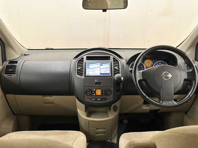 日産 ラフェスタ JOY G 道央・札幌 2010(平22)年 11万km ダイヤモンドシルバー /4WD//社外製メモリナビ　CN-MW200D//純正フルセグテレビ//バックカメラ//サンルーフ//純正ドアバイザー//片側パワースライドドア//ETC//社外AWスタッドレスタイヤ付き