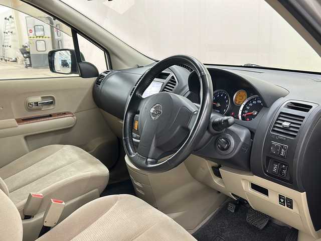 日産 ラフェスタ JOY G 道央・札幌 2010(平22)年 11万km ダイヤモンドシルバー /4WD//社外製メモリナビ　CN-MW200D//純正フルセグテレビ//バックカメラ//サンルーフ//純正ドアバイザー//片側パワースライドドア//ETC//社外AWスタッドレスタイヤ付き