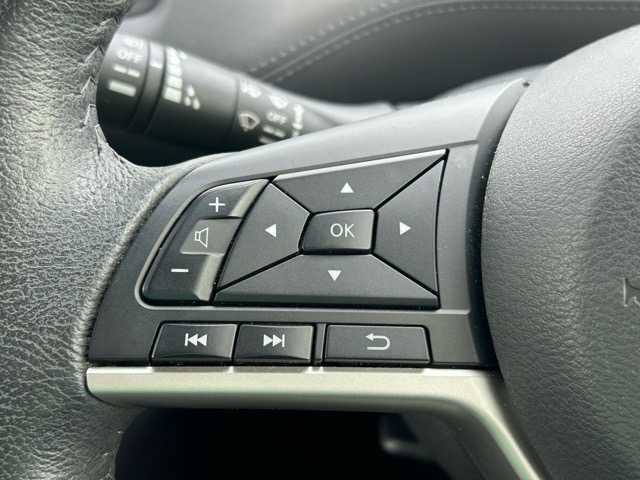 日産 セレナ e－パワー ハイウェイスター V 千葉県 2020(令2)年 2.6万km マルーンレッド 純正ナビ/Bluetooth/CD/DVD/両側パワースライドドア/ハンズフリーパワースライドドア/フリップダウンモニター/アラウンドビューモニター/プロパイロット/インテリジェントパーキングアシスト/エマージェンシーブレーキ/速度標識認識機能/道路標識認識機能/ドライブレコーダー/ETC/ウォークスルー/プッシュスタート/ステアリングスイッチ/スペアキー×１/純正フロアマット/純正アルミホイール