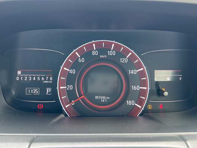 ホンダ オデッセイ アブソルート EX 茨城県 2013(平25)年 5.8万km プレミアムヴィーナスブラックP CMBS（衝突軽減ブレーキ）/純正フリップダウンモニター/純正ナビ/　　CD/DVD/BT/フルセグ/マルチビューカメラシステム/両側パワースライドドア/アダプティブクルーズコントロール/LEDオートライト/ハーフレザーシート/純正18インチアルミホイール/パドルシフト/アイドリングストップ/オットマン/スマートキー/ETC