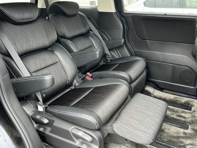 ホンダ オデッセイ アブソルート EX 茨城県 2013(平25)年 5.8万km プレミアムヴィーナスブラックP CMBS（衝突軽減ブレーキ）/純正フリップダウンモニター/純正ナビ/　　CD/DVD/BT/フルセグ/マルチビューカメラシステム/両側パワースライドドア/アダプティブクルーズコントロール/LEDオートライト/ハーフレザーシート/純正18インチアルミホイール/パドルシフト/アイドリングストップ/オットマン/スマートキー/ETC