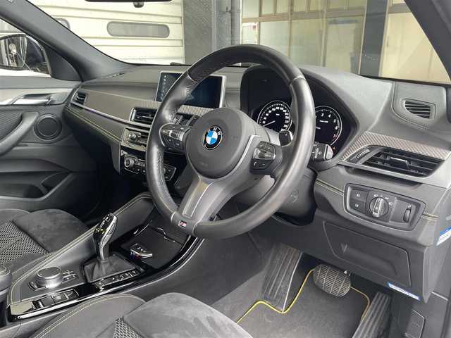 ＢＭＷ Ｘ２ xDrive20i MスポーツX 愛知県 2018(平30)年 4万km アルピンホワイトⅢ ＬＣＩモデル　/ＨＵＤ　/シートヒーター　/純正ナビ　/Ｂｌｕｅｔｏｏｔｈ　/バックカメラ　/ＡＣＣ　/ＬＫＡ　/ＢＳＭ　/インテリジェントセーフティー/ミラー型ＥＴＣ/ＬＥＤヘッドライト　/パワーバックドア/プッシュスタート/アイドリングストップ