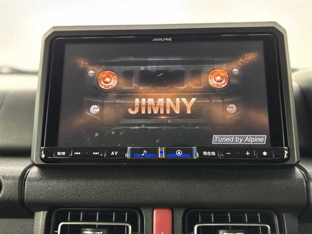 スズキ ジムニー シエラ JC 埼玉県 2022(令4)年 3.3万km ジャングルグリーン ＨＫＳマフラー　社外グリル・サス・タワーバー・リアピラーバー・ステアリングダンパー・ホイール　アルパイン９型ナビ　バックカメラ　ＴＶ　ＢＴ　アルパイン液晶ミラー　シートヒーター　クルコン