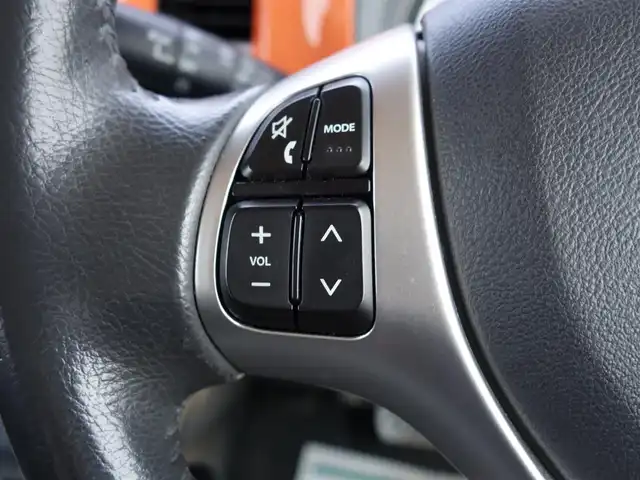 スズキ ハスラー X ターボ 山形県 2015(平27)年 6.9万km パッションオレンジマイカ/スペリアホワイト 4WD/レーダーブレーキサポート/メモリナビ/　　【BT ワンセグ AUX】/バックカメラ/HIDオートヘッドライト/シートヒーター/15インチアルミホイール/ドライブレコーダー/アイドリングストップ/ステアリングスイッチ/IC付ターボ/電動格納ウィンカーミラー/フォグランプ/スマートキー/ETC