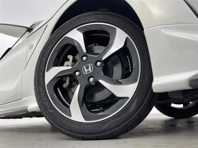 ホンダ Ｓ６６０ α 群馬県 2015(平27)年 3.3万km プレミアムスターホワイトパール 無限エアロパーツ（フロント/サイド/リアアンダー）/センターディスプレイ(internavi POCKET連携対応)/・AM/FM/USB/Bluetooth/HDMI/＝＝＝＝＝/6速MT/シティブレーキアクティブシステム/バックカメラ/クルーズコントロール/LEDヘッドライト/ステアリングスイッチ/オートライト/ETC/プッシュスタート/スマートキー