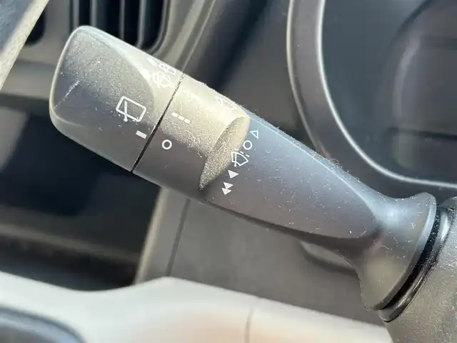 トヨタ パッソ X Lパッケージ S 滋賀県 2018(平30)年 6.2万km キナコメタリック 禁煙車/純正ナビ/【Bluetooth/フルセグTV/CD】/ETC/スマートアシスト3/・衝突警報機能/・衝突回避支援ブレーキ/・誤発進抑制制御機能/・車線逸脱警報機能/・オートハイビーム/・先行車発進お知らせ機能/コーナーセンサー/オートライト/スマートキー/アイドリングストップ/電動格納ミラー/純正フロアマット/ドアバイザー