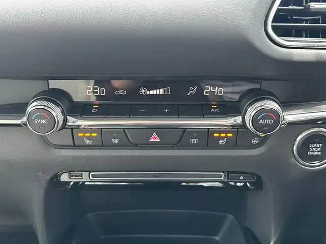 マツダ ＣＸ－３０ XD Lパッケージ 宮城県 2019(令1)年 0.8万km ソウルレッドクリスタルM DVD/CD/地デジチューナー/＝＝＝/スマートブレーキサポート/AT誤発進抑制制御/レーダークルーズコントロール（全車速追従機能付）/パーキングセンサー（フロント/リア）/車線逸脱警報システム/レーンキープアシスト/ブラインドスポットモニタリング/接近車両検知（前側方/後側方）/クルージングトラフィックサポート/ドライバーアテンションアラート/ヘッドアップディスプレイ/マツダコネクトナビ（8.8インチディスプレイ）/・Bluetooth/・USB/HDMI/ETC/ドライブレコーダー/パワーバックドア/ホワイトレザーシート/運転席メモリー機能付パワーシート/前席シートヒーター/ステアリングヒーター/革巻きステアリング/パドルシフト/電動パーキングブレーキ/ブレーキホールド/アダプティブLEDヘッドランプ/オートライト/スマートキー＆プッシュスタート/スペアキー/電動格納ミラー/純正18インチAW/純正フロアマット/ドアバイザー/W/サイド/カーテンエアバッグ