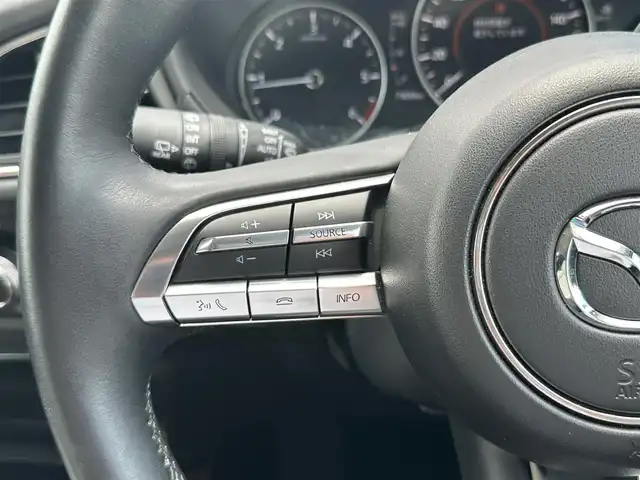 マツダ ＣＸ－３０ XD Lパッケージ 宮城県 2019(令1)年 0.8万km ソウルレッドクリスタルM DVD/CD/地デジチューナー/＝＝＝/スマートブレーキサポート/AT誤発進抑制制御/レーダークルーズコントロール（全車速追従機能付）/パーキングセンサー（フロント/リア）/車線逸脱警報システム/レーンキープアシスト/ブラインドスポットモニタリング/接近車両検知（前側方/後側方）/クルージングトラフィックサポート/ドライバーアテンションアラート/ヘッドアップディスプレイ/マツダコネクトナビ（8.8インチディスプレイ）/・Bluetooth/・USB/HDMI/ETC/ドライブレコーダー/パワーバックドア/ホワイトレザーシート/運転席メモリー機能付パワーシート/前席シートヒーター/ステアリングヒーター/革巻きステアリング/パドルシフト/電動パーキングブレーキ/ブレーキホールド/アダプティブLEDヘッドランプ/オートライト/スマートキー＆プッシュスタート/スペアキー/電動格納ミラー/純正18インチAW/純正フロアマット/ドアバイザー/W/サイド/カーテンエアバッグ