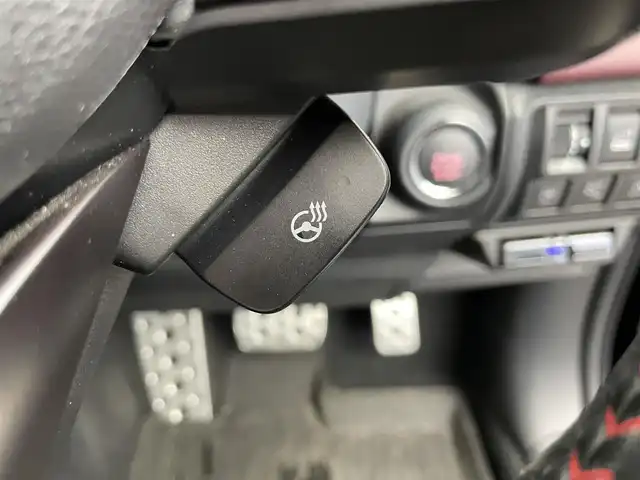 スバル フォレスター STIスポーツ 富山県 2022(令4)年 3.9万km クリスタルブラックシリカ 4WD/ワンオーナー/純正ナビ(AM/FM/CD/DVD/BT)/フルセグTV/車外カメラ(フロント、バック、サイド)/レーダークルーズコントロール/衝突軽減ブレーキ/ブラインドスポットモニター/デジタルインナーミラー/電子パーキングブレーキ/オートブレーキホールド/電動リアゲート/全席シートヒーター/ハンドルヒーター/前後ドライブレコーダー/前席パワーシート/ETC/アイドリングストップ/純正AW/純正フロアマット/LEDヘッドライト/シートメモリー/革巻きステアリング/パドルシフト/スマートキー/プッシュスタート/取扱説明書/保証書