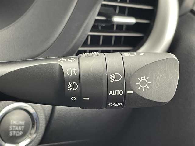 トヨタ ハイラックス Z 茨城県 2022(令4)年 1.1万km アティチュードブラックマイカ 純正ナビ/バックカメラ/フルセグ/トノカバー/ベッドライナー/衝突被害軽減ブレーキ/車線逸脱抑制装置/レーダークルーズコントロール/クリアランスソナー/ETC/純正17インチAW/LEDヘッドライト/スマートキー