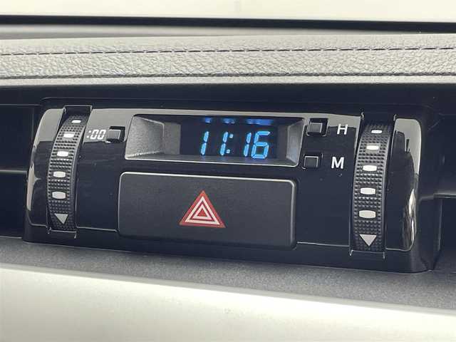 トヨタ ハイラックス Z 茨城県 2022(令4)年 1.1万km アティチュードブラックマイカ 純正ナビ/バックカメラ/フルセグ/トノカバー/ベッドライナー/衝突被害軽減ブレーキ/車線逸脱抑制装置/レーダークルーズコントロール/クリアランスソナー/ETC/純正17インチAW/LEDヘッドライト/スマートキー