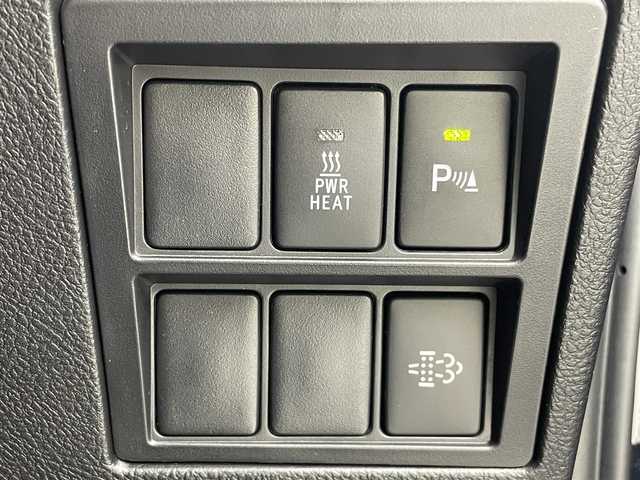 トヨタ ハイラックス Z 茨城県 2022(令4)年 1.1万km アティチュードブラックマイカ 純正ナビ/バックカメラ/フルセグ/トノカバー/ベッドライナー/衝突被害軽減ブレーキ/車線逸脱抑制装置/レーダークルーズコントロール/クリアランスソナー/ETC/純正17インチAW/LEDヘッドライト/スマートキー