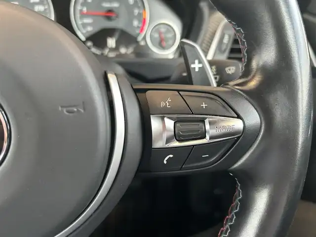 ＢＭＷ Ｍ４ 茨城県 2016(平28)年 5.3万km アルピンホワイトⅢ アンビエントライト/パドルシフト/レーンチェンジウォーニング/Fドラレコ/レーダー探知器/コンフォートA/iDriveナビ/コンペティションパッケージ/-エンジン最高出力３３１ｋW（４５０ｐｓ）/　専用セッティング/　-アダプティブＭサスペンション/　-ＤＳＣ/　-アクティブＭディファレンシャル/-ハイグロスブラック仕上げキドニーグリル/-20インチアルミ/-Ｍスポーツエキゾーストシステム/-専用軽量Ｍスポーツシート