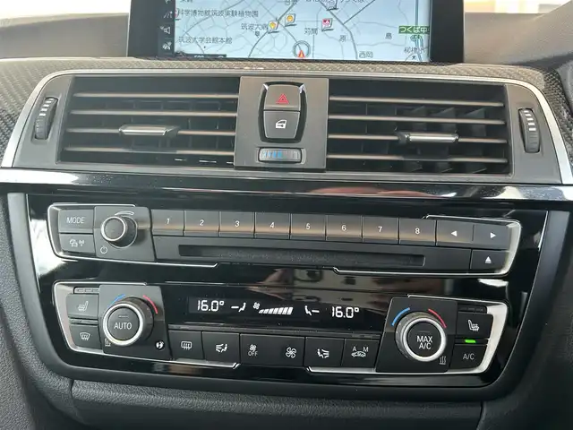 ＢＭＷ Ｍ４ 茨城県 2016(平28)年 5.3万km アルピンホワイトⅢ アンビエントライト/パドルシフト/レーンチェンジウォーニング/Fドラレコ/レーダー探知器/コンフォートA/iDriveナビ/コンペティションパッケージ/-エンジン最高出力３３１ｋW（４５０ｐｓ）/　専用セッティング/　-アダプティブＭサスペンション/　-ＤＳＣ/　-アクティブＭディファレンシャル/-ハイグロスブラック仕上げキドニーグリル/-20インチアルミ/-Ｍスポーツエキゾーストシステム/-専用軽量Ｍスポーツシート