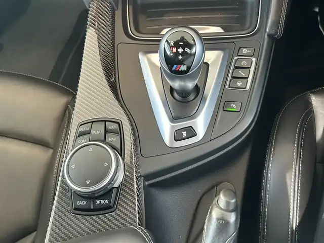 ＢＭＷ Ｍ４ 茨城県 2016(平28)年 5.3万km アルピンホワイトⅢ アンビエントライト/パドルシフト/レーンチェンジウォーニング/Fドラレコ/レーダー探知器/コンフォートA/iDriveナビ/コンペティションパッケージ/-エンジン最高出力３３１ｋW（４５０ｐｓ）/　専用セッティング/　-アダプティブＭサスペンション/　-ＤＳＣ/　-アクティブＭディファレンシャル/-ハイグロスブラック仕上げキドニーグリル/-20インチアルミ/-Ｍスポーツエキゾーストシステム/-専用軽量Ｍスポーツシート