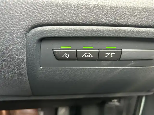 ＢＭＷ Ｍ４ 茨城県 2016(平28)年 5.3万km アルピンホワイトⅢ アンビエントライト/パドルシフト/レーンチェンジウォーニング/Fドラレコ/レーダー探知器/コンフォートA/iDriveナビ/コンペティションパッケージ/-エンジン最高出力３３１ｋW（４５０ｐｓ）/　専用セッティング/　-アダプティブＭサスペンション/　-ＤＳＣ/　-アクティブＭディファレンシャル/-ハイグロスブラック仕上げキドニーグリル/-20インチアルミ/-Ｍスポーツエキゾーストシステム/-専用軽量Ｍスポーツシート