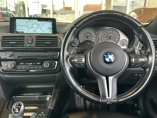 ＢＭＷ Ｍ４ 茨城県 2016(平28)年 5.3万km アルピンホワイトⅢ アンビエントライト/パドルシフト/レーンチェンジウォーニング/Fドラレコ/レーダー探知器/コンフォートA/iDriveナビ/コンペティションパッケージ/-エンジン最高出力３３１ｋW（４５０ｐｓ）/　専用セッティング/　-アダプティブＭサスペンション/　-ＤＳＣ/　-アクティブＭディファレンシャル/-ハイグロスブラック仕上げキドニーグリル/-20インチアルミ/-Ｍスポーツエキゾーストシステム/-専用軽量Ｍスポーツシート