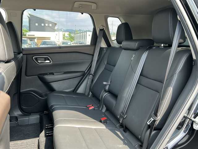 日産 エクストレイル G e－4ORCE 秋田県 2022(令4)年 4.5万km ダイヤモンドブラック 純正ディスプレイオーディオ/純正BT/フルセグTV/黒レザーシート/純正ドライブレコーダー/パワーバックドア/全方位カメラ/クルーズコントロール/ETC2.0