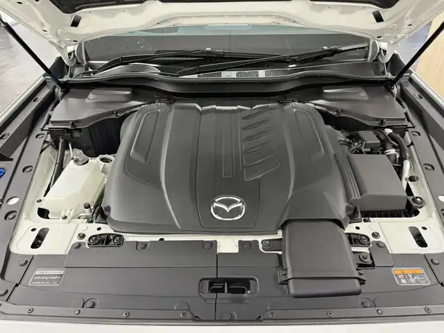 マツダ ＣＸ－６０ XD HV プレミアムスポーツ 三重県 2022(令4)年 1.3万km ロジウムホワイトプレミアムメタリック ディーゼルターボ・マイルドハイブリッド/4WD/MTモード付8AT/12.3インチナビ/（FM/AM/Bluetooth/USB/CarPlay/AndroidAuto/TV/HDMI）/360°ビュー・モニター/BOSEサウンドシステム（12スピーカー）/ドライブレコーダー前後/ETC/i-ACTIVSENSE/・スマートブレーキサポート/・レーダークルーズコントロール/・クルージング&トラフィックサポート/・ドライバー異常時対応システム/・ドライバーモニタリング/・レーンキープアシストシステム/・ブラインドスポットモニタリング/・クロストラフィックアラート（前後）/・パーキングセンサー（前後）/・ヒルディセントコントロール/など/装備/・パノラマサンルーフ/・茶革（ナッパレザー＆レガーヌ：人工皮革）/・シートヒーター（D/N/2nd左右）＆ベンチレーション（D/N）/・ステアリングヒーター/・10wayパワーシート（Dメモリー付/N）/・ハンズフリーパワーリフトゲート/・ドライバーパーソナライズ/・アクティブドライビングディスプレイ/・1500W電源/・ワイヤレス充電/・左右独立オートエアコン/・Weds『F-ZERO FZ-4』20×8＋42アルミホイール/など