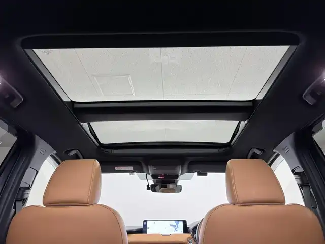 マツダ ＣＸ－６０ XD HV プレミアムスポーツ 三重県 2022(令4)年 1.3万km ロジウムホワイトプレミアムメタリック ディーゼルターボ・マイルドハイブリッド/4WD/MTモード付8AT/12.3インチナビ/（FM/AM/Bluetooth/USB/CarPlay/AndroidAuto/TV/HDMI）/360°ビュー・モニター/BOSEサウンドシステム（12スピーカー）/ドライブレコーダー前後/ETC/i-ACTIVSENSE/・スマートブレーキサポート/・レーダークルーズコントロール/・クルージング&トラフィックサポート/・ドライバー異常時対応システム/・ドライバーモニタリング/・レーンキープアシストシステム/・ブラインドスポットモニタリング/・クロストラフィックアラート（前後）/・パーキングセンサー（前後）/・ヒルディセントコントロール/など/装備/・パノラマサンルーフ/・茶革（ナッパレザー＆レガーヌ：人工皮革）/・シートヒーター（D/N/2nd左右）＆ベンチレーション（D/N）/・ステアリングヒーター/・10wayパワーシート（Dメモリー付/N）/・ハンズフリーパワーリフトゲート/・ドライバーパーソナライズ/・アクティブドライビングディスプレイ/・1500W電源/・ワイヤレス充電/・左右独立オートエアコン/・Weds『F-ZERO FZ-4』20×8＋42アルミホイール/など