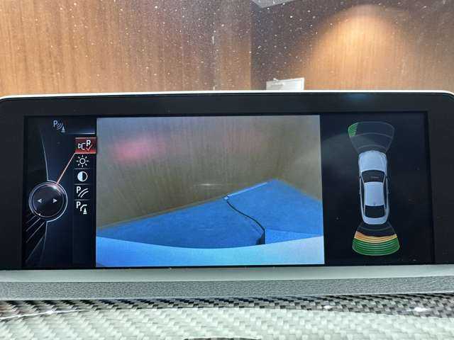 ＢＭＷ Ｍ４ クーペ 千葉県 2015(平27)年 5.3万km アルピンホワイトⅢ 赤革シート　/クルーズコントロール　/HUD　/ナビ　/TV　/Bカメラ　/Bluetooth接続　/電動シート　/シートH　/コンフォートアクセス　/PDC　/LEDライト　/衝突軽減B　/LAK　/ETC　/カーボンFリップスポイラー /トランクスポイラー