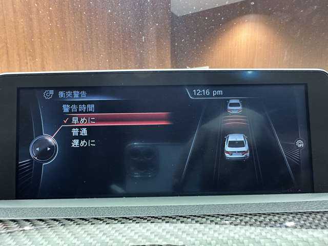 ＢＭＷ Ｍ４ クーペ 千葉県 2015(平27)年 5.3万km アルピンホワイトⅢ 赤革シート　/クルーズコントロール　/HUD　/ナビ　/TV　/Bカメラ　/Bluetooth接続　/電動シート　/シートH　/コンフォートアクセス　/PDC　/LEDライト　/衝突軽減B　/LAK　/ETC　/カーボンFリップスポイラー /トランクスポイラー