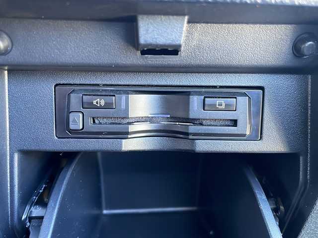 トヨタ ヴェルファイア Z 岩手県 2016(平28)年 3.4万km ブラック 社外SDナビ/AM/FM/CD/DVD/Bluetooth/フルセグTV/バックカメラ/ETC/両側パワースライドドア/フリップダウンモニター/衝突被害軽減ブレーキ/横滑り防止装置/コーナーセンサー/アイドリングストップ/オートライト/LEDヘッドライト/フォグランプ/スマートキー/プッシュスタート/電動格納ミラー/純正18インチAW/純正フロアマット/ドアバイザー