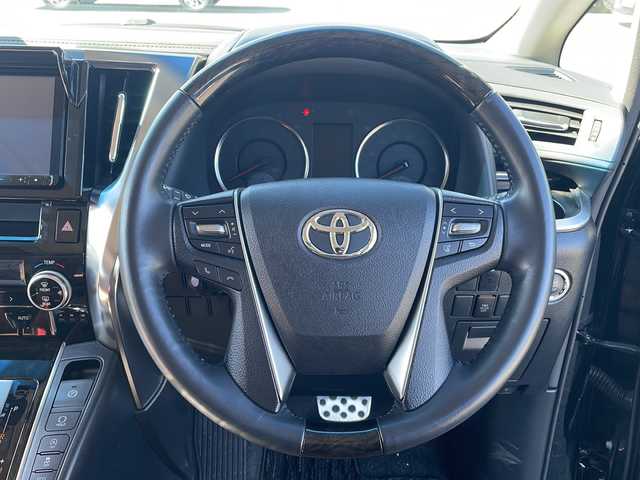 トヨタ ヴェルファイア Z 岩手県 2016(平28)年 3.4万km ブラック 社外SDナビ/AM/FM/CD/DVD/Bluetooth/フルセグTV/バックカメラ/ETC/両側パワースライドドア/フリップダウンモニター/衝突被害軽減ブレーキ/横滑り防止装置/コーナーセンサー/アイドリングストップ/オートライト/LEDヘッドライト/フォグランプ/スマートキー/プッシュスタート/電動格納ミラー/純正18インチAW/純正フロアマット/ドアバイザー