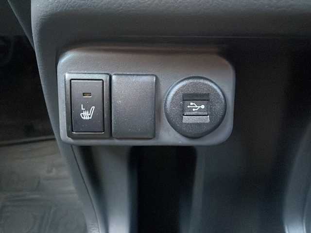 スズキ ハスラー J 岩手県 2019(平31)年 4.7万km クールカーキPM 純正ナビ　全周囲カメラ　Ｂｌｕｅｔｏｏｔｈ　ＣＤ／ＤＶＤ再生　ＵＳＢ接続　フルセグ　ビルトインＥＴＣ　前席シートヒーター　ＨＩＤオートライト　純正１５インチアルミホイール　スマートキー　Fフォグランプ