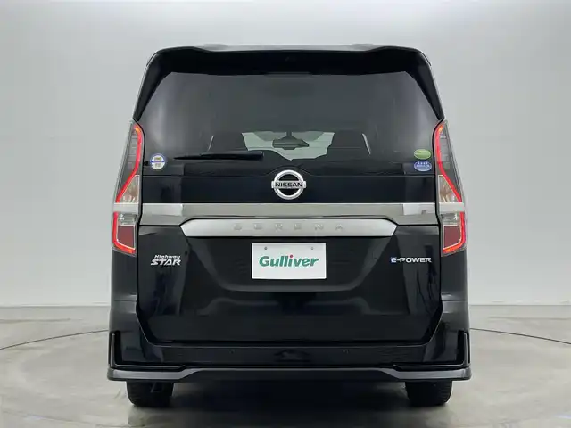 日産 セレナ e－パワー ハイウェイスター V 岡山県 2020(令2)年 6.8万km ダイヤモンドブラック 純正10インチナビ/・FM/AM/Bluetooth/フルセグ/CD/DVD/セーフティパックA/・インテリジェントアラウンドビューモニター/・インテリジェントパーキアシスト/・踏み間違い防止/プロパイロット/コーナーセンサー/エマージェンシーブレーキ/車線逸脱警報/BSM/前後ドライブレコーダー/ビルトインETC/社外レーダー/両側パワースライドドア/オートブレーキホールド/LEDヘッドライト/純正フロアマット/純正16インイアルミ/ドアバイザー