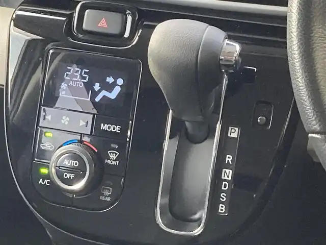 ダイハツ ムーヴ キャンバス G ブラックインテリア リミテッド SAⅢ 静岡県 2019(平31)年 9.9万km スムースグレーマイカメタリック/ブラックマイカメタリック 2トーン (株)IDOMが運営する【じしゃロン焼津店】の自社ローン専用車両になります。こちらは現金またはオートローンご利用時の価格です。自社ローンご希望の方は別途その旨お申付け下さい/純正SDナビ/（フルセグTV/Bluetoth接続/CD/DVD/ミュージックサーバー）/両側パワースライドドア/３６０°カメラ/衝突軽減ブレーキ/LEDヘッドライト/オートライト/オートハイビーム/プッシュスタート＆スマートキー