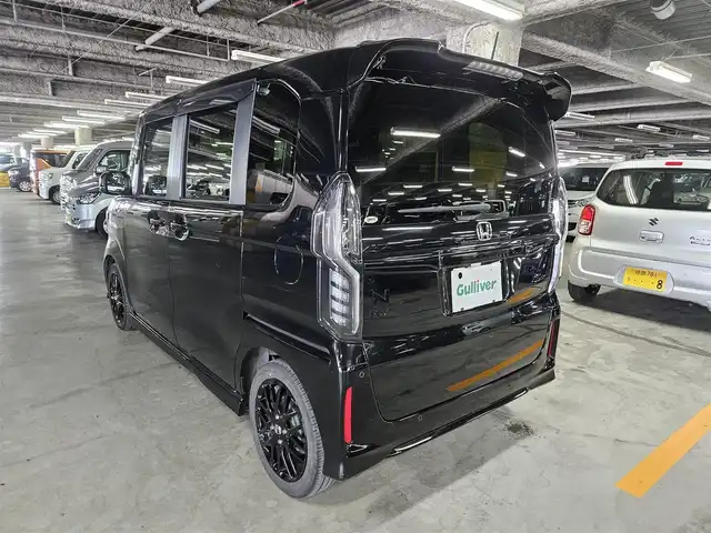 ホンダ Ｎ ＢＯＸ カスタム L ターボ スタイル+ブラック 宮崎県 2022(令4)年 6.8万km クリスタルブラックパール カロッツェリア8型ナビ/フルセグTV/両側パワースライドドア/バックカメラ/ドライブレコーダー/アダプティブクルーズコントロール/ホンダセンシング/・衝突被害軽減ブレーキ/・車線逸脱防止支援/・前後誤発進抑制/・オートハイビーム/ターボ/LEDヘッドランプ/革巻きステアリング/パドルシフト/ハーフレザーシート/前席シートヒーター/純正15インチアルミホイール/スマートキー/プッシュエンジンスタート/禁煙車