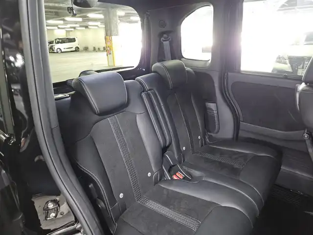 ホンダ Ｎ ＢＯＸ カスタム L ターボ スタイル+ブラック 宮崎県 2022(令4)年 6.8万km クリスタルブラックパール カロッツェリア8型ナビ/フルセグTV/両側パワースライドドア/バックカメラ/ドライブレコーダー/アダプティブクルーズコントロール/ホンダセンシング/・衝突被害軽減ブレーキ/・車線逸脱防止支援/・前後誤発進抑制/・オートハイビーム/ターボ/LEDヘッドランプ/革巻きステアリング/パドルシフト/ハーフレザーシート/前席シートヒーター/純正15インチアルミホイール/スマートキー/プッシュエンジンスタート/禁煙車