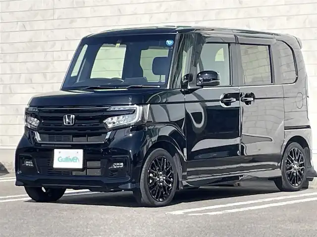 ホンダ Ｎ ＢＯＸ カスタム L ターボ スタイル+ブラック 宮崎県 2022(令4)年 6.8万km クリスタルブラックパール カロッツェリア8型ナビ/フルセグTV/両側パワースライドドア/バックカメラ/ドライブレコーダー/アダプティブクルーズコントロール/ホンダセンシング/・衝突被害軽減ブレーキ/・車線逸脱防止支援/・前後誤発進抑制/・オートハイビーム/ターボ/LEDヘッドランプ/革巻きステアリング/パドルシフト/ハーフレザーシート/前席シートヒーター/純正15インチアルミホイール/スマートキー/プッシュエンジンスタート/禁煙車