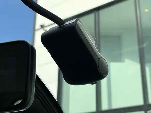 日産 セレナ ハイウェイスター G 奈良県 2016(平28)年 5.8万km ブリリアントホワイトパール 純正９インチナビ(MM516D-L)/（フルセグ／ＢＴ／ＣＤ／ＤＶＤ）/純正フリップダウンモニター/プロパイロット/アラウンドビューモニター/前後コーナーセンサー/衝突軽減システム/レーンキープアシスト/両側パワースライドドア/後席サンシェード/デジタルインナーミラー/LEDヘッドライト/前方ドライブレコーダー/ＥＴＣ/純正16インチＡＷ