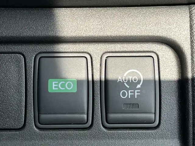 日産 セレナ ハイウェイスター G 奈良県 2016(平28)年 5.8万km ブリリアントホワイトパール 純正９インチナビ(MM516D-L)/（フルセグ／ＢＴ／ＣＤ／ＤＶＤ）/純正フリップダウンモニター/プロパイロット/アラウンドビューモニター/前後コーナーセンサー/衝突軽減システム/レーンキープアシスト/両側パワースライドドア/後席サンシェード/デジタルインナーミラー/LEDヘッドライト/前方ドライブレコーダー/ＥＴＣ/純正16インチＡＷ