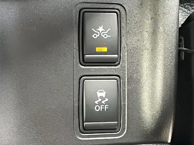 日産 セレナ ハイウェイスター G 奈良県 2016(平28)年 5.8万km ブリリアントホワイトパール 純正９インチナビ(MM516D-L)/（フルセグ／ＢＴ／ＣＤ／ＤＶＤ）/純正フリップダウンモニター/プロパイロット/アラウンドビューモニター/前後コーナーセンサー/衝突軽減システム/レーンキープアシスト/両側パワースライドドア/後席サンシェード/デジタルインナーミラー/LEDヘッドライト/前方ドライブレコーダー/ＥＴＣ/純正16インチＡＷ