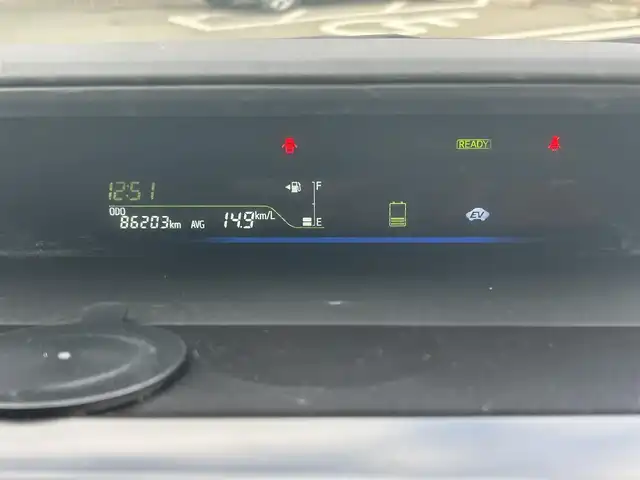 トヨタ プリウス α S 福岡県 2012(平24)年 8.7万km グレーメタリック 純正ディーラーナビ（TV/DVD/AM/FM)/バックカメラ/ビルトインETC/ドライブレコーダー/プッシュスタートボタン/ドアバイザー/走行モード（EV・ECO・PWR）/オートエアコン/オートライト/フォグランプ/ウィンカーミラー/純正フロアマット/スマートキー/横滑り防止装置/盗難防止装置/取扱説明書/保証書/スペアキー×１本